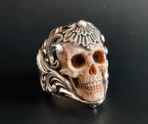 đź’€Vintage Polish Floral Armor Antler Skull Ring